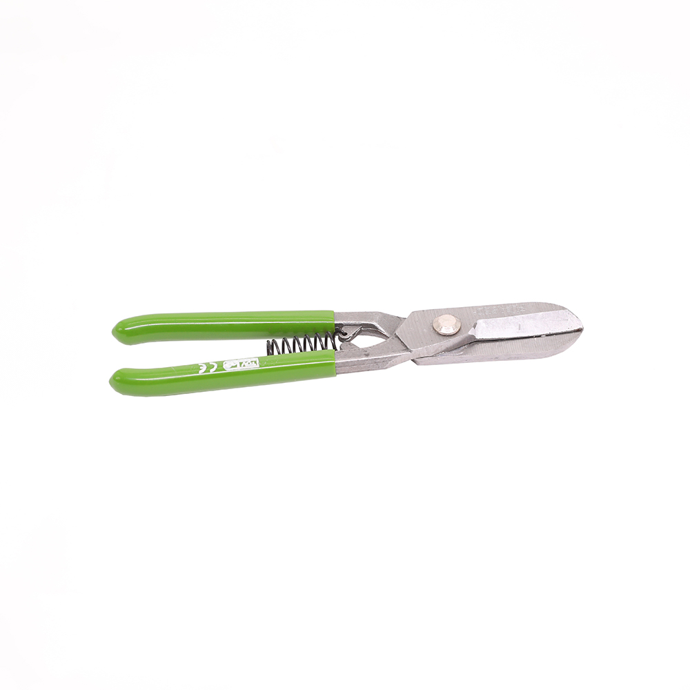 DƏMİR KƏSƏN QAYÇI